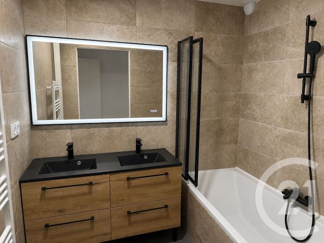Appartement F3 à vendre - 3 pièces - 68.8 m2 - MARIGNANE - 13 - PROVENCE-ALPES-COTE-D-AZUR - Century 21 Contact Immobilier
