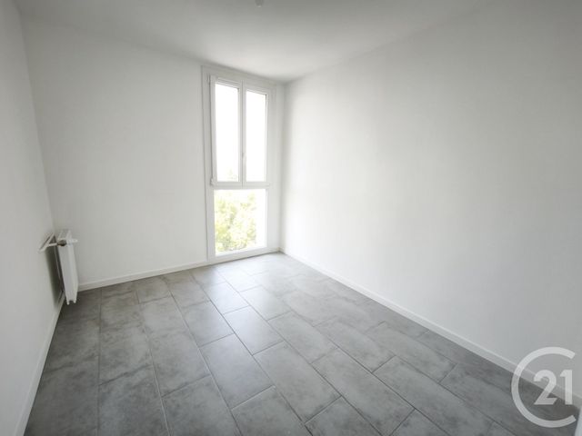 Appartement à vendre - 4 pièces - 65.42 m2 - MARIGNANE - 13 - PROVENCE-ALPES-COTE-D-AZUR - Century 21 Contact Immobilier