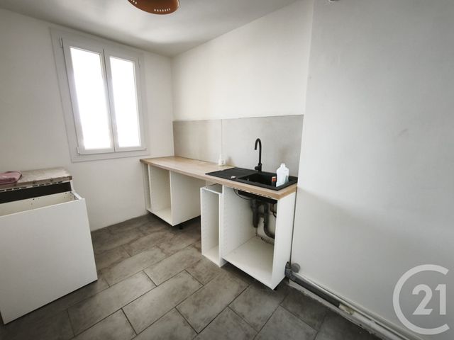 Appartement à vendre - 4 pièces - 65.42 m2 - MARIGNANE - 13 - PROVENCE-ALPES-COTE-D-AZUR - Century 21 Contact Immobilier