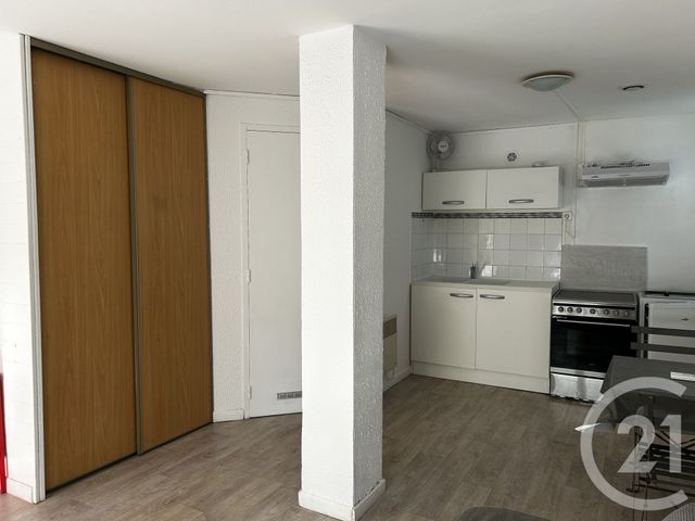 Appartement Studio à louer - 1 pièce - 21.42 m2 - GIGNAC LA NERTHE - 13 - PROVENCE-ALPES-COTE-D-AZUR - Century 21 Contact Immobilier