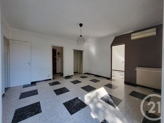 Appartement F2 à louer - 2 pièces - 48.78 m2 - MARIGNANE - 13 - PROVENCE-ALPES-COTE-D-AZUR - Century 21 Contact Immobilier