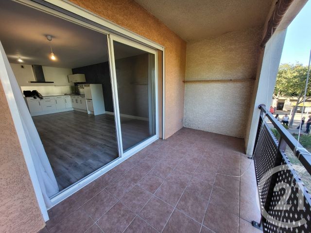 Appartement F3 à louer - 3 pièces - 66.26 m2 - SALON DE PROVENCE - 13 - PROVENCE-ALPES-COTE-D-AZUR - Century 21 Contact Immobilier