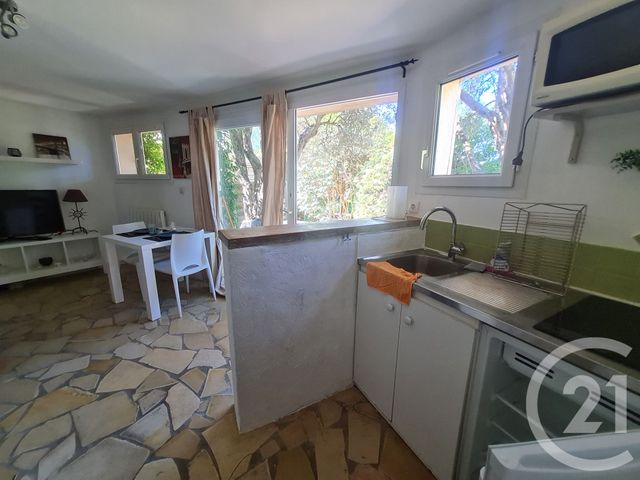 Appartement T2 à louer - 2 pièces - 26.79 m2 - SALON DE PROVENCE - 13 - PROVENCE-ALPES-COTE-D-AZUR - Century 21 Contact Immobilier