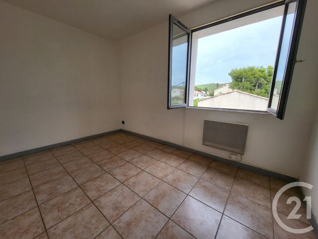 Appartement F2 à louer - 2 pièces - 30.75 m2 - ROGNAC - 13 - PROVENCE-ALPES-COTE-D-AZUR - Century 21 Contact Immobilier