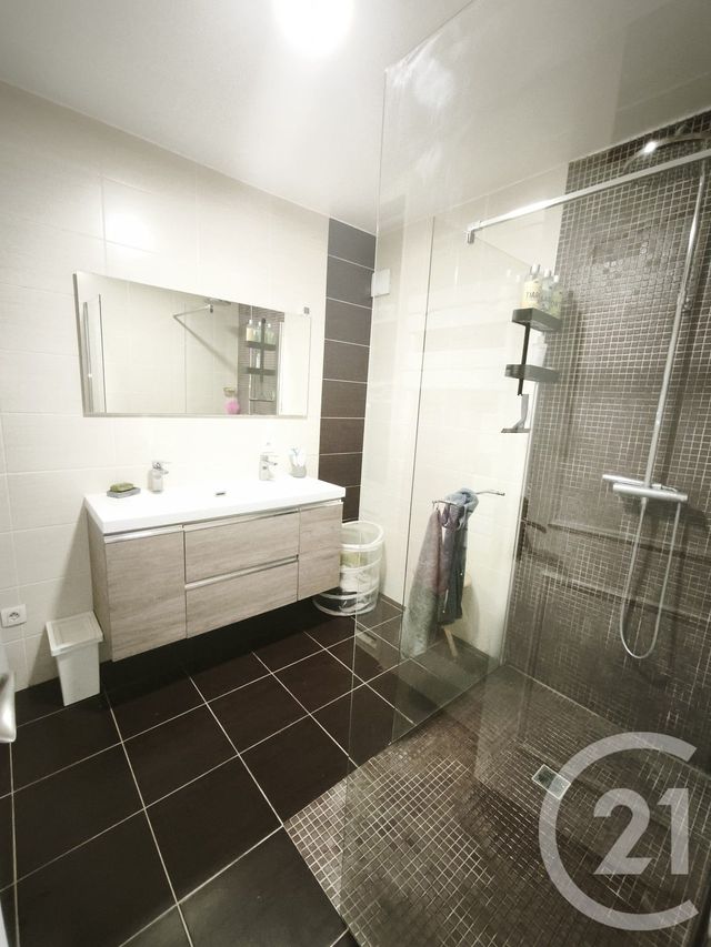 Appartement F4 à vendre - 4 pièces - 92.92 m2 - MARIGNANE - 13 - PROVENCE-ALPES-COTE-D-AZUR - Century 21 Contact Immobilier