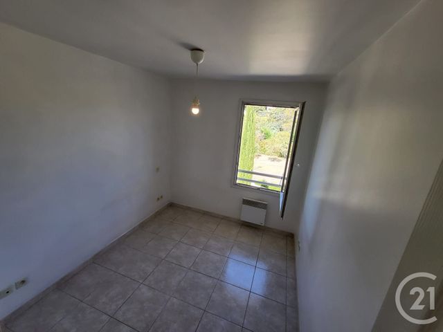 Appartement F2 à louer - 2 pièces - 46.46 m2 - MARIGNANE - 13 - PROVENCE-ALPES-COTE-D-AZUR - Century 21 Contact Immobilier