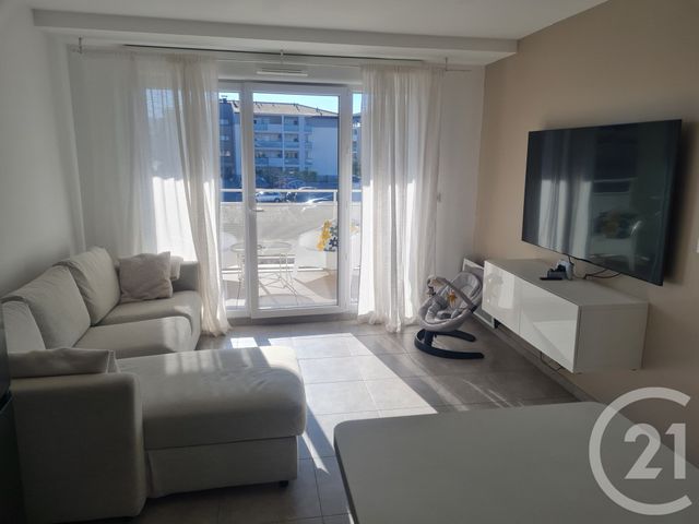 Appartement T2 à louer - 2 pièces - 39.7 m2 - MARIGNANE - 13 - PROVENCE-ALPES-COTE-D-AZUR - Century 21 Contact Immobilier